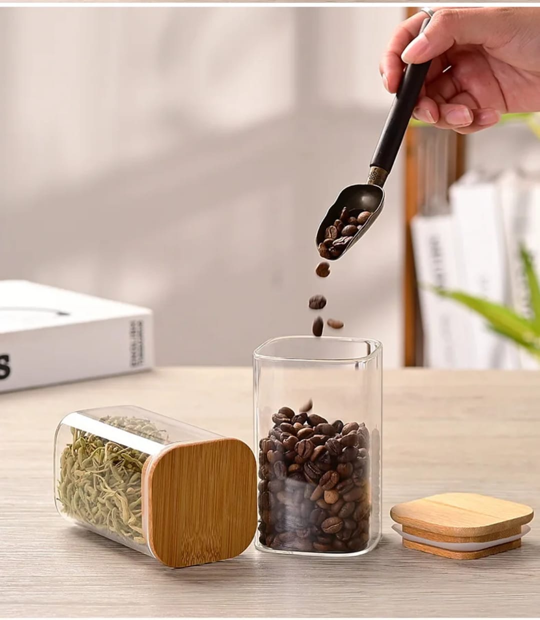 علبة بهارات زجاج مربع غطاء خشب مع ليبل AZ-3796