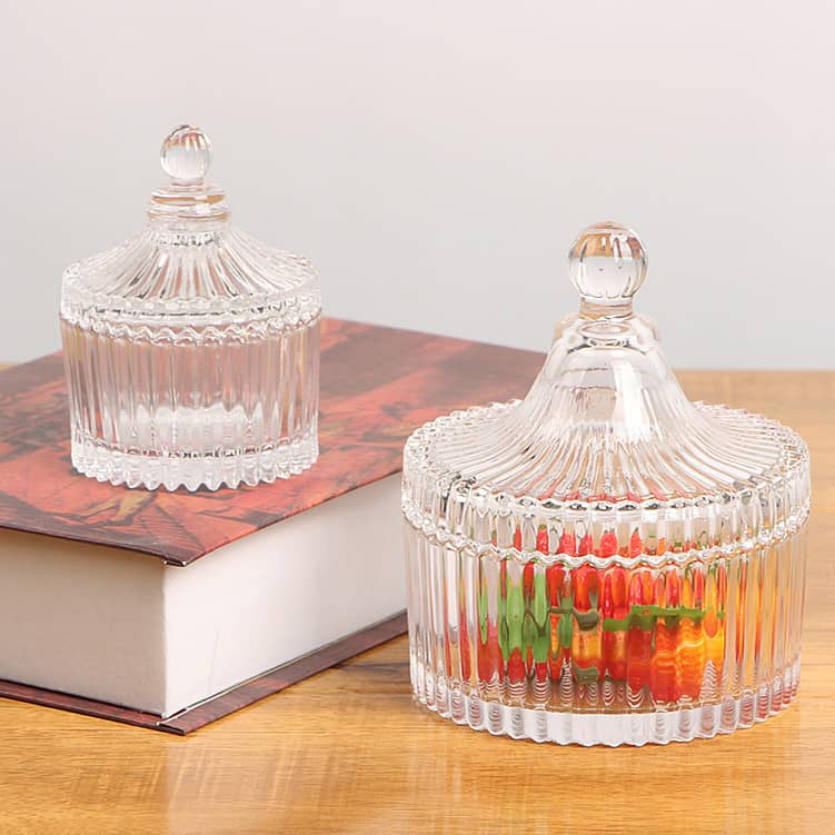 سكرية زجاج مقلم بغطاء